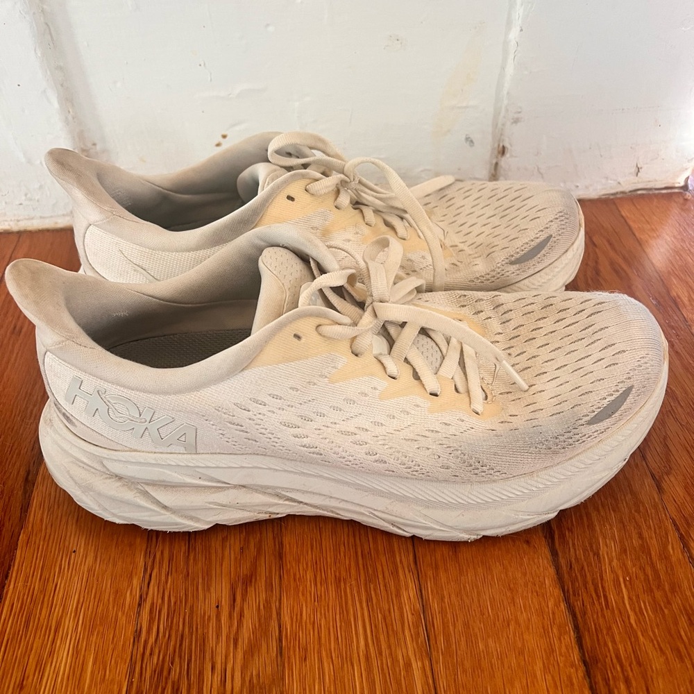 Hoka Women's Clifton 8